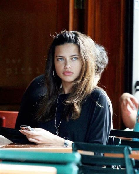 Adriana Lima Picture