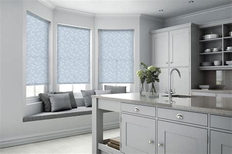 Dusting by hand, three popular methods: Window dressing ideas for every style and budget ...