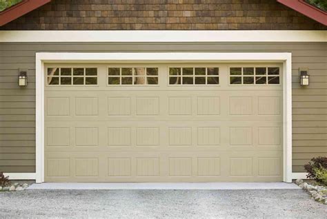 Tips For Buying The Right Garage Door Hippicks
