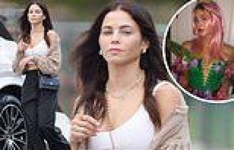 Friday 14 October 2022 0704 Pm Jenna Dewan Shows Off Taut Tummy In