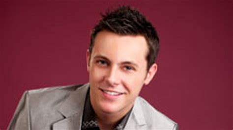 Watch Exclusive Performance From Nathan Carter