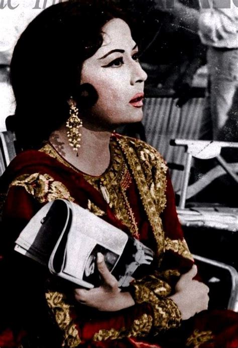 Meena Kumari In 2020 Vintage Bollywood Beautiful Actresses
