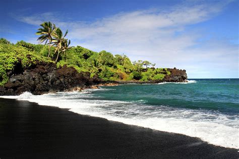 Black Sand Beach Waianapanapa Maui Photograph By Pierre Leclerc Photography