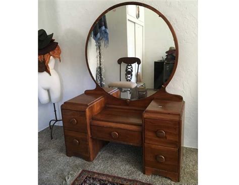 Shop wayfair for all the best makeup vanities with mirrors. Antique Vanity Dresser With Mirror Value ~ BestDressers 2020