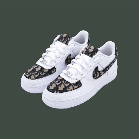 Nike women's air force 1 flyknit low basketball shoes. Customized Dior Nike Air Force 1- SHOWFIELDS