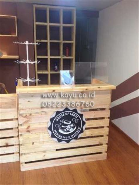 Setiap satu merchant hanya perlu menempelkan qr code yang didapat dari qris. Jual Meja Kasir Minimalis Bahan Kayu Jati di lapak ...