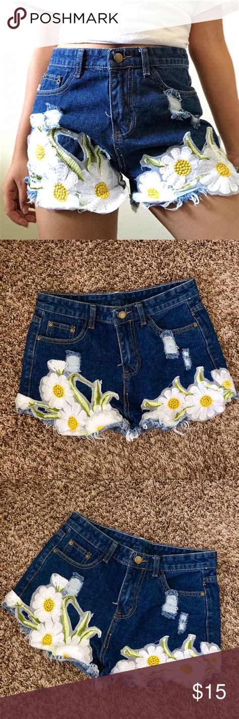 Cute High Waisted Short Jeans With Flower Patch High Waisted Shorts