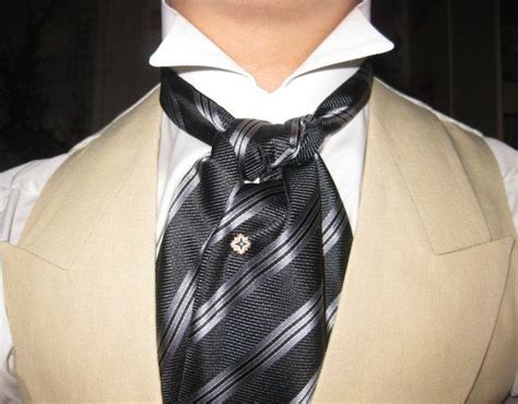 How To Make An Ascot Tie Ascot Ties Mens Outfits Ascot