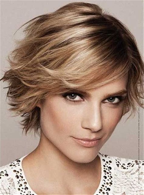 Feathered Pixie Hair Styles Wavy Haircut