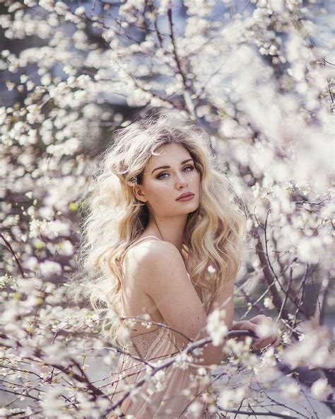 frühling foto shooting model blüten natur fotografie porträt blond inspiration