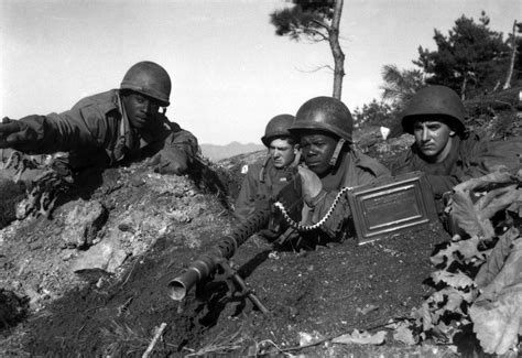 Soldiers From The Us 2nd Infantry Division Near The Chongchon River