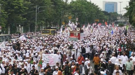 Presiden Jokowi Polisi Harus Melindungi Kaum Lgbt Dan Minoritas Lain