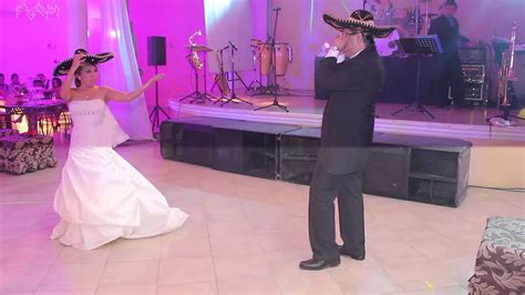 Primer Baile De Novios Divertido Youtube