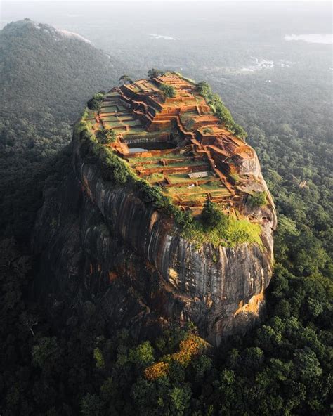 The Ancient City Of Sigiriya Sri Lanka Awesome Ancient Cities