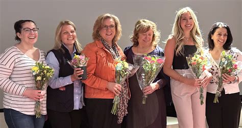 Shu Honors Nursing Students Educators With Daisy Award Sacred Heart
