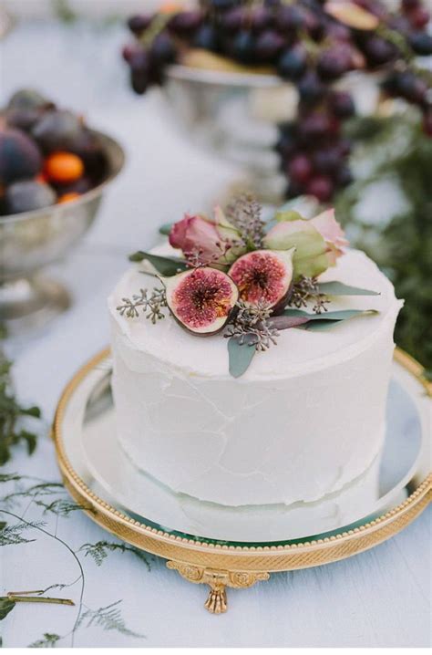 15 Small Wedding Cake Ideas That Are Big On Style A Practical Wedding