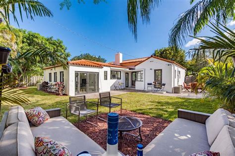Maybe you would like to learn more about one of these? 5 Miami homes for under $1M - Curbed Miami