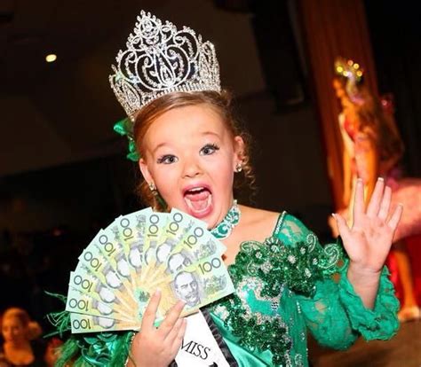 Miss Aisling Ultimate Grand Supreme At Universal Royalty Pageants In