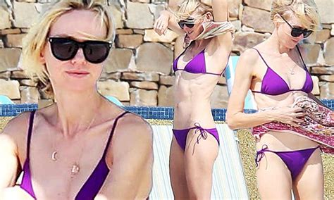 Naomi Watts Relaxes On The Beach In Mexico In A Purple Bikini Daily Mail Online