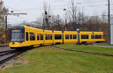 neuer stadtbahnwagen absolviert erste probefahrt