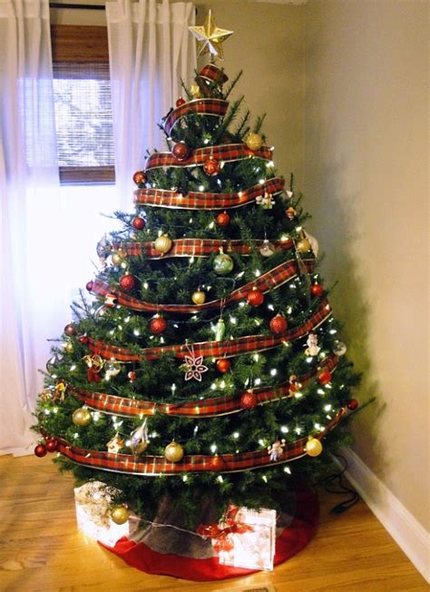 35 Real Christmas Tree Decorations Ideas You Will Love Decoration Love