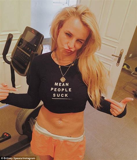 Britney Spears Displays Her Taut Tummy In Slogan Crop Top Daily Mail Online
