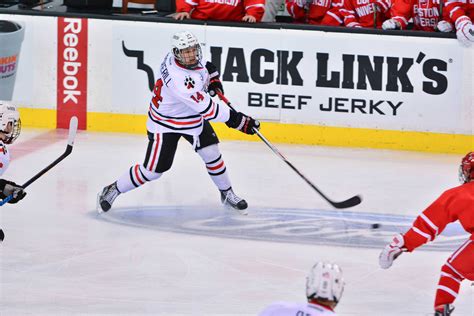Hockey Falls To Bu In Beanpot Finals The Huntington News
