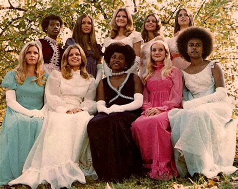 Miss Popularity In The 1970s 35 Vintage Photos Of Prom Queens And Their