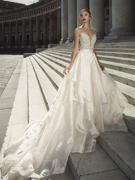 Finding the perfect wedding dress shop in london can be overwhelming for new brides. Wedding Dresses Melbourne | Bridal Gowns - Bridesmaid Shop