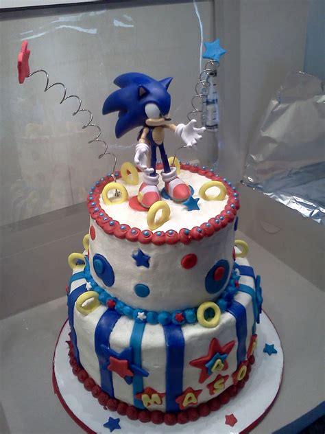 I like birthdays so i tend to put. Sweet Treats by Angie: Sonic the Hedgehog Cake