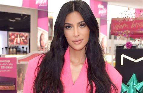 Kim Kardashian Criticized For Letting 5 Year Old North West Wear