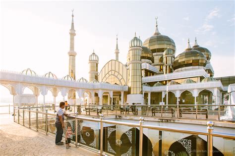Antara tempat makan yang terbaik ada kuala terengganu!!wajib untuk yang bercuti di kuala terengganu!!jika anda bercuti di kuala terengganu, jangan lepaskan. Masjid Kristal - Crystal Mosque, Kuala Terengganu ...