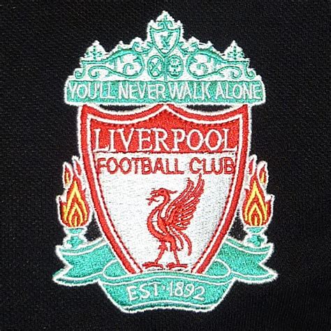 Shop at the official online liverpool fc store for the latest season football shirts and kit, with fast worldwide delivery! FC Liverpool Herren Polo-Shirt - Wappen | eBay