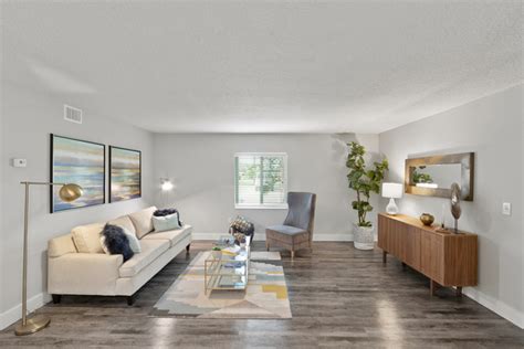 2 Bed 2 Bath 1200 Sq Ft Onyx Sapphire Winter Park Apartments