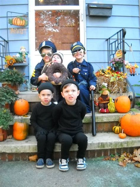 cops and robbers halloween costume group of brothers 2011 costumes creative halloween costumes