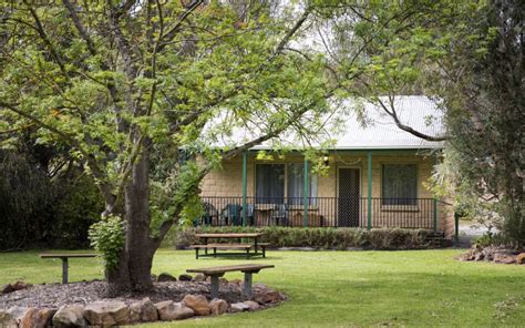 Luxury Two Bedroom Cottages Grampians Views