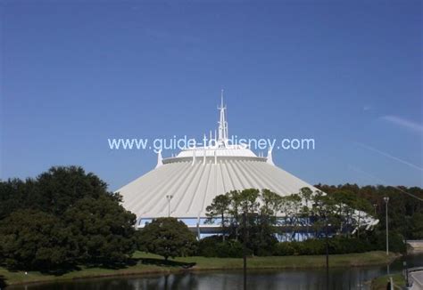 Guide To Disney World Space Mountain In Tomorrowland At Magic Kingdom
