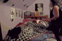 Time Lapse Making Bed GIF Time Lapse Making Bed Discover Share GIFs