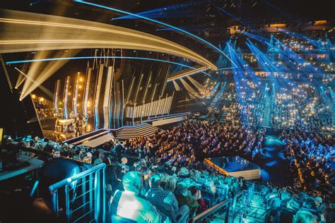 2020 CMA Awards Ceremony Won't Have an Audience Sounds Like Nashville