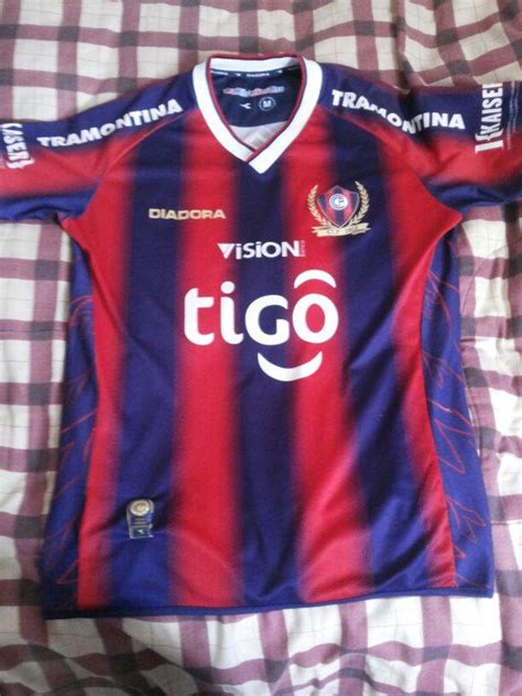 De la wikipedia, enciclopedia liberă. Cerro Porteño Home Camiseta de Fútbol 2013.