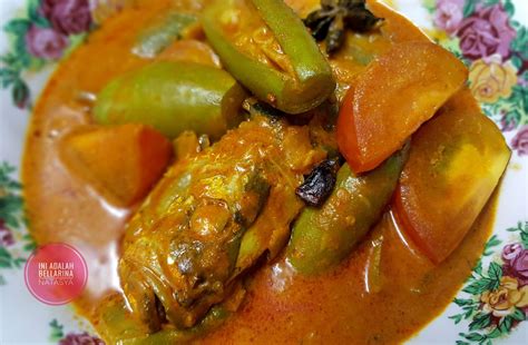 2 large garlic cloves, crushed, peeled, and minced; Gulai Sayur 2 / Gulai Wikipedia - Di padang sendiri ...