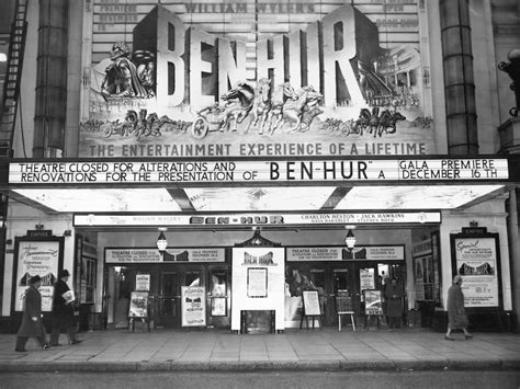 38 Pictures Showing How British Cinemas Have Changed In The Past 100