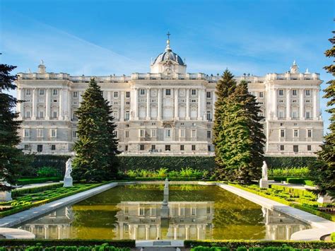 Royal Palace Of Madrid Royal Palace Beautiful Castles Places To See
