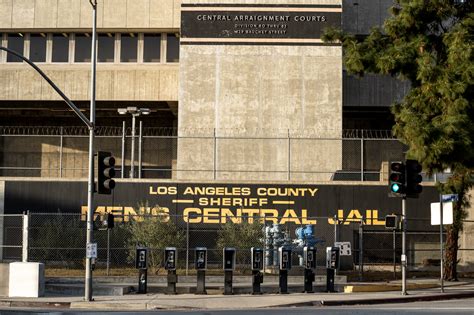 Some Say Closing Of Mens Central Jail Marks Progress In Reducing Mass
