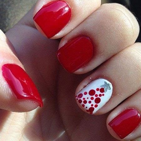 12+ Red, Green & White Christmas Nail Art Designs & Ideas ... Just go on drawing concentric lines and christmas tree manicure ideas.