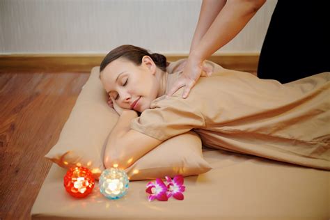 Thai Massage Sakura Spa Ekamai