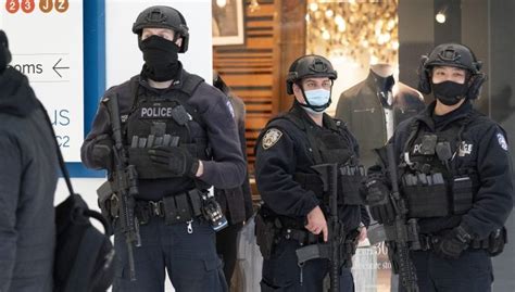 Rules About Police Wearing Masks Vary Widely Across Us Boston News