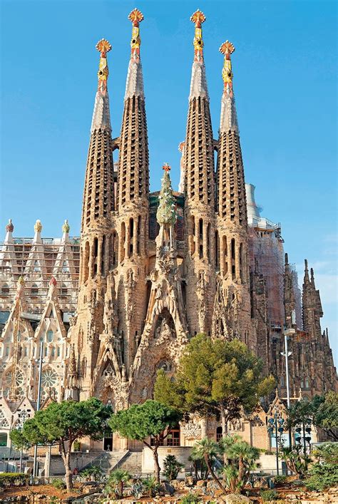 A Look At The Complete Works Of Antoni Gaudí Gaudi Architecture