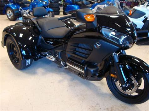 The seats and backrest for a honda goldwing for sale are located in richmond and i'm asking $75.00 each for the seats, backrest $100.00 and $150 for the seat and backrest as a set. Buy HONDA GL1800 GOLDWING F6B DELUXE TRIKE!!!! on 2040-motos