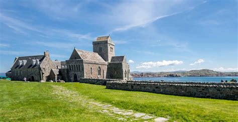 St Columba And The Isle Of Iona Historic Uk